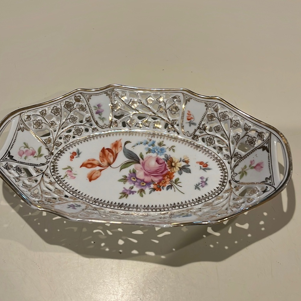Vintage Ceramic Bread Dish/Serving Platter